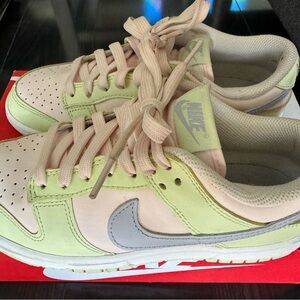 W NIKE DUNK LOW LIGHT SOFT PINK/GHOST-LIME ICE DD1503-600 Size 6